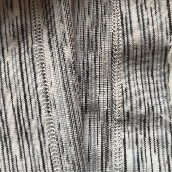 COPY - LULULEMON Cool Racerback II Tank Grey White Luon - Picture 7 of 7